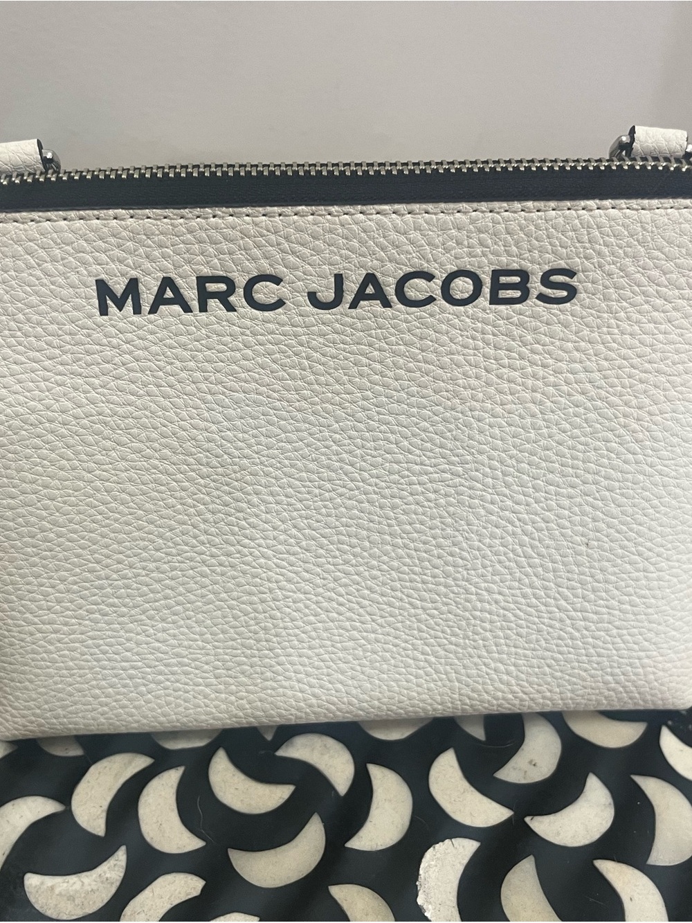 Marc Jacobs White and Black Pebbled Leather Crossbody - Picture 3 of 3